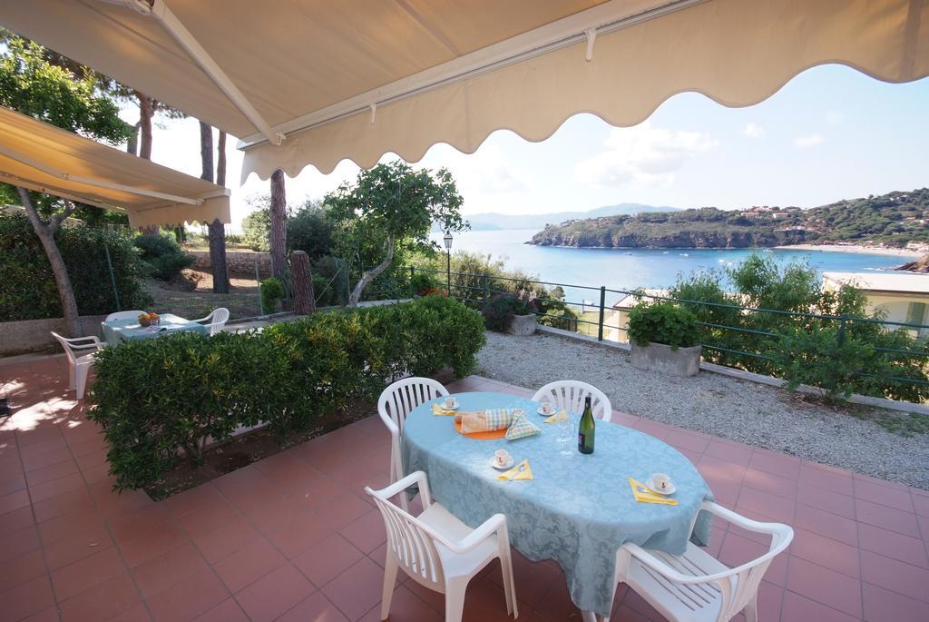 Casa Vacanze Dino Apartment Capoliveri  Ngoại thất bức ảnh