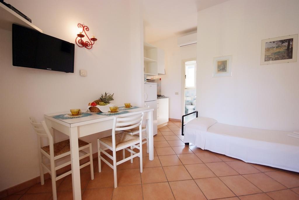 Casa Vacanze Dino Apartment Capoliveri  Ngoại thất bức ảnh